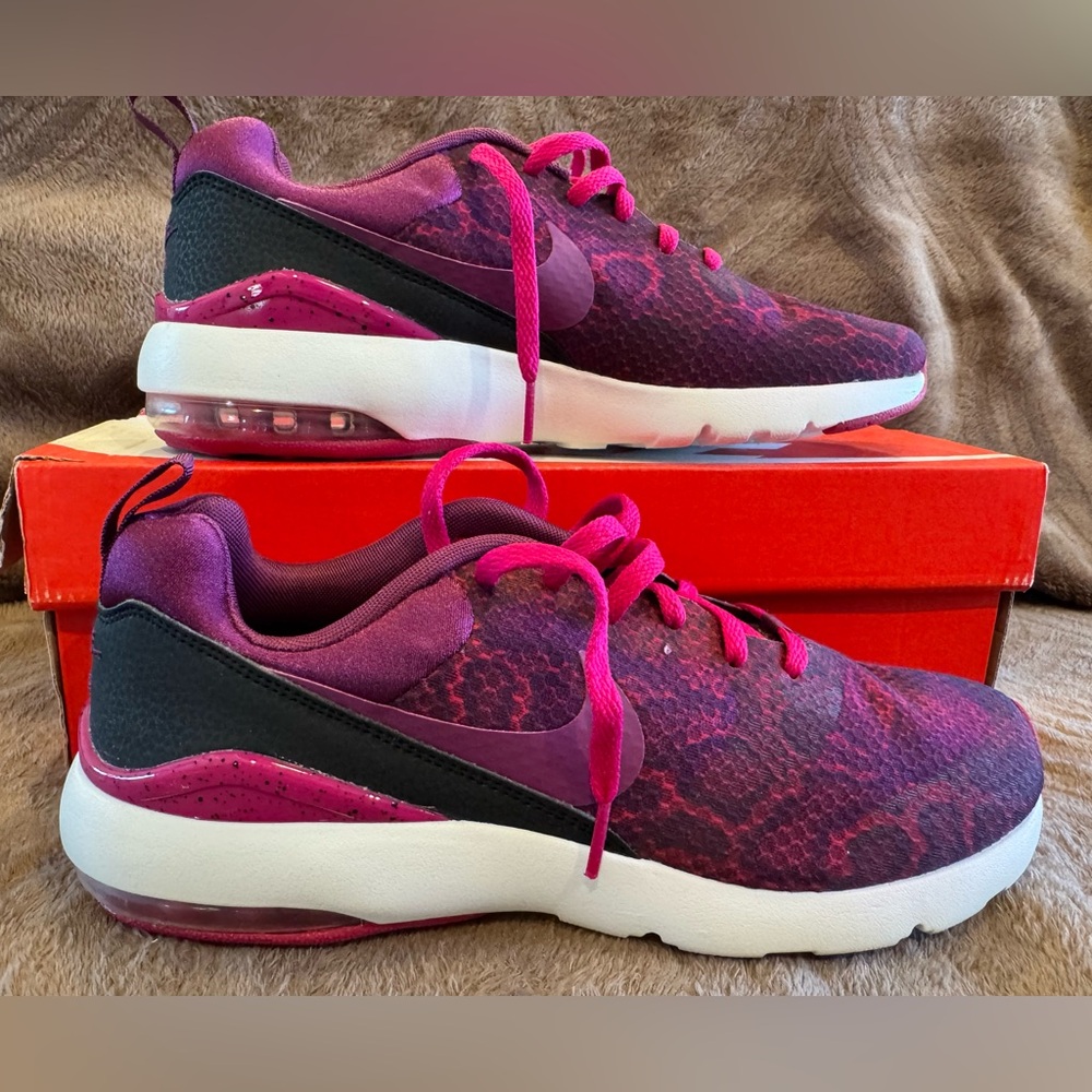 Nike Women's Air Max Siren Print Purple and Pink Sz 10 NIB